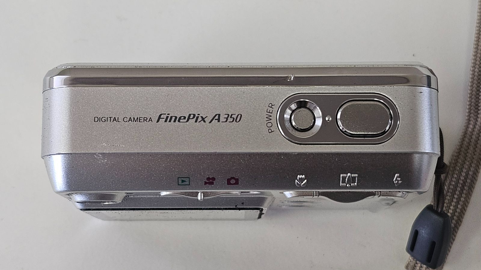 B-557 FUJIFILM/フジフィルム FinePix A350 デジタルカメラ
