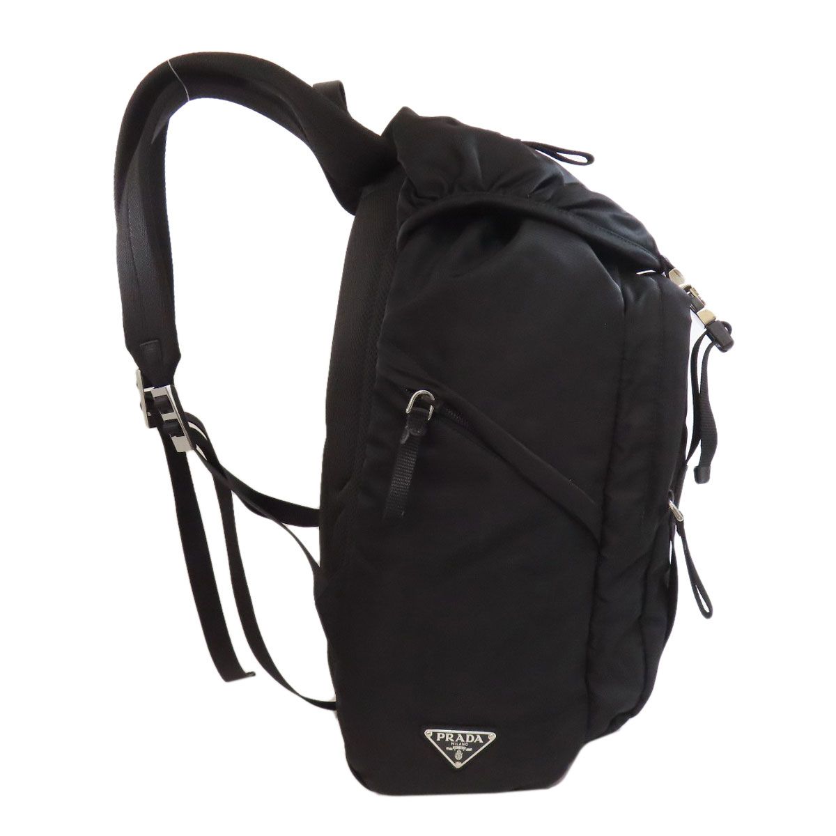 プラダ ロゴ金具