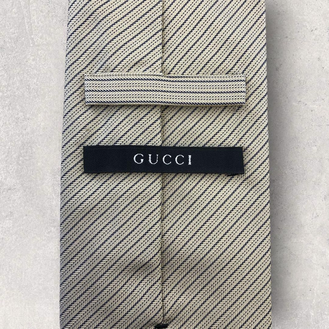 4910】美品！GUCCI ネクタイ クリーム色系 ストライプ - メルカリShops