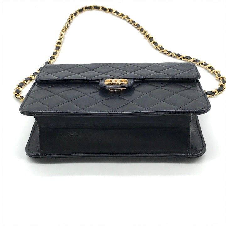 良品 CHANEL シャネル マトラッセ ココマーク ラムスキン プッシュ  