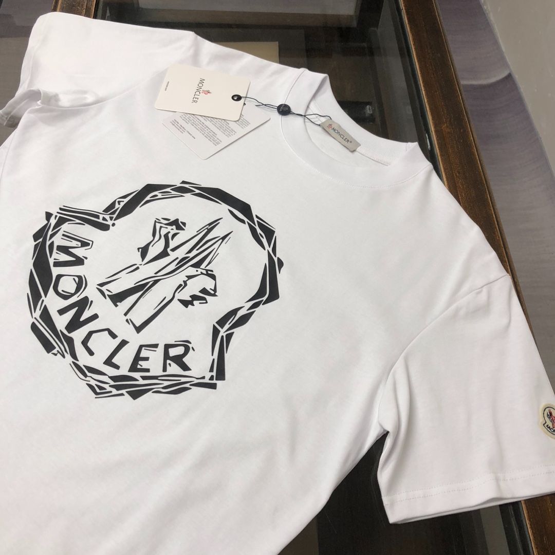 ♪直営店♪Moncler 25SS スウェットシャツ 25ss MONCLER ロゴスウェットシャツ【関税込】 (MONCLER