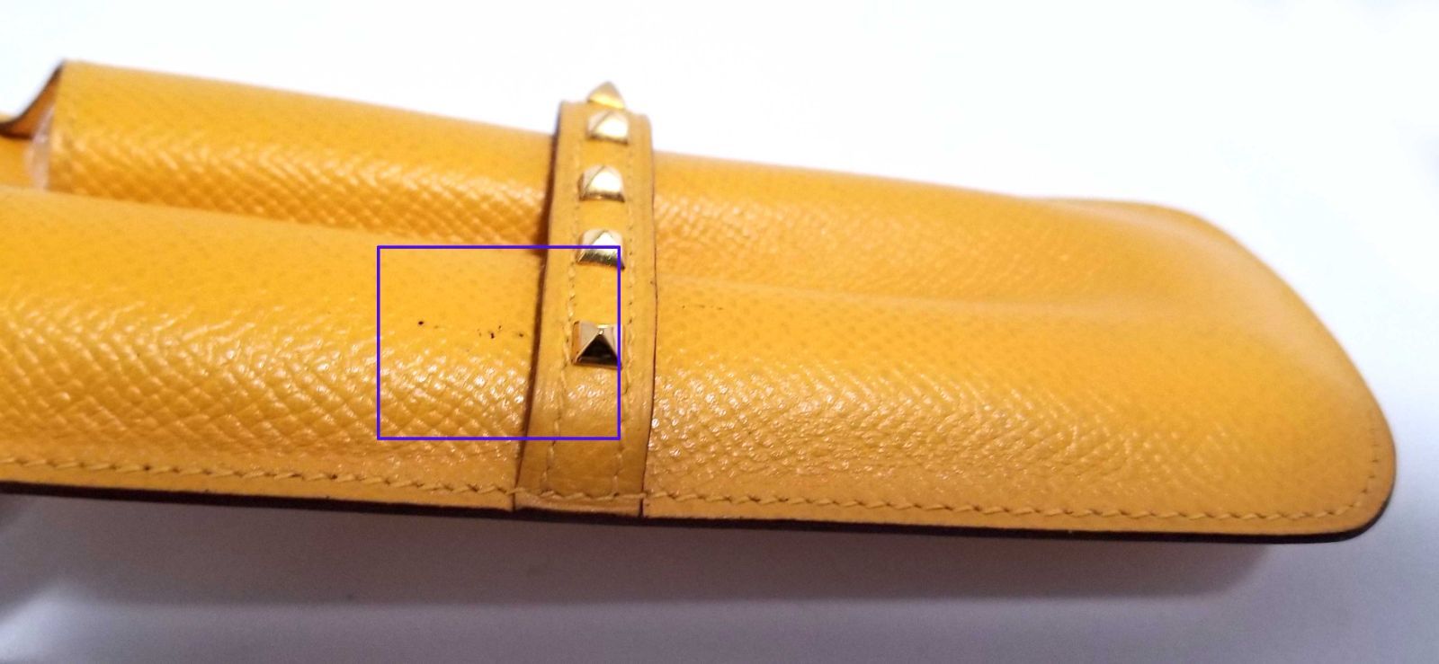 エルメス ペンケース 型押し レザー メドール スタッズ付き 2本挿し  