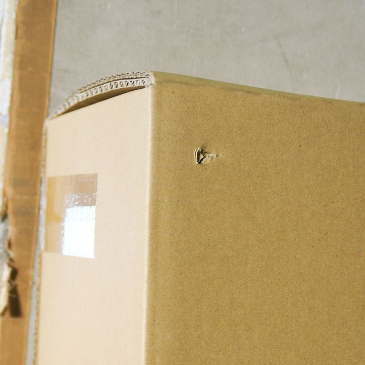 04 箱キズあり
