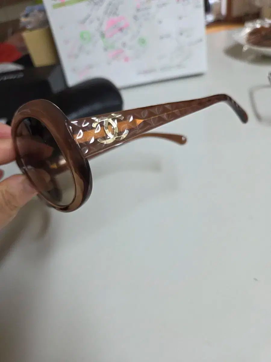 本物のシャネルサングラス