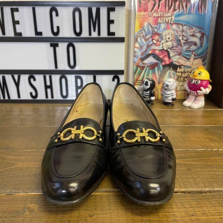 美品 Salvatore Ferragamo パンプス 6.5C ガンチーニ - メルカリ