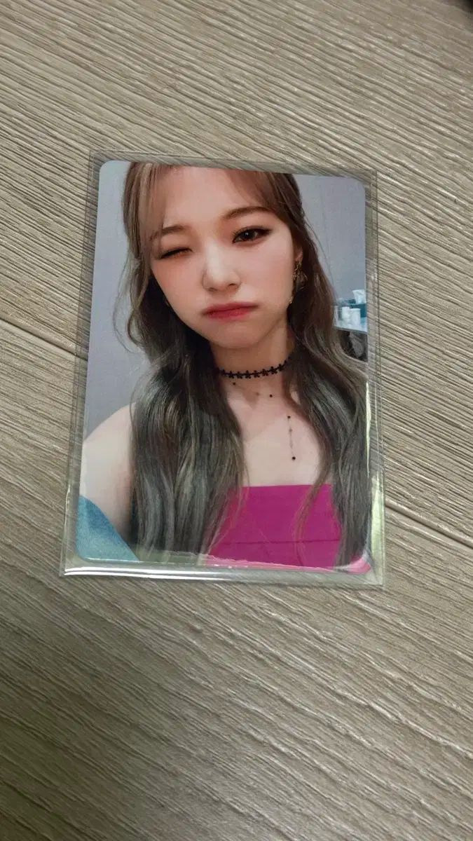 fromis_9(プロミスナイン・プミナ) ペク・ジホン(BAEK JIHEON