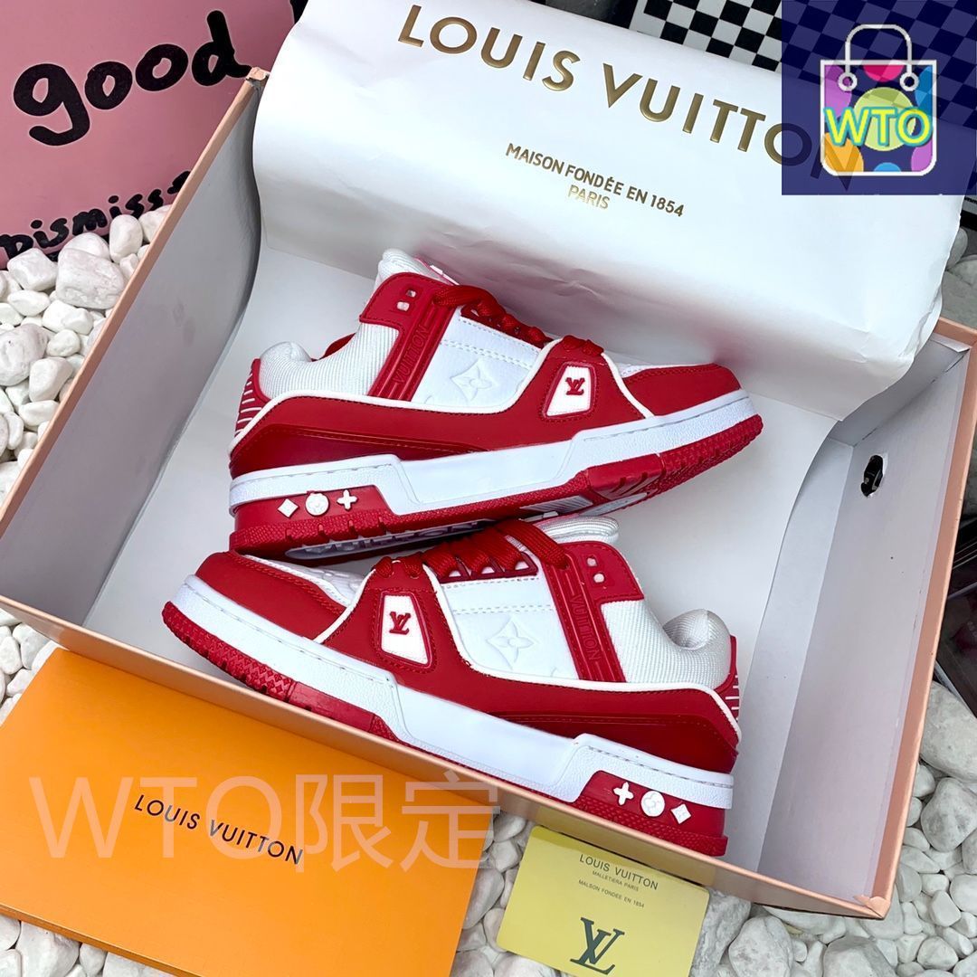 Louis Vuitton スニーカー ピンク ブルー ピンク系 Louis Vuitton(ルイヴィトン) スニーカー(レディース