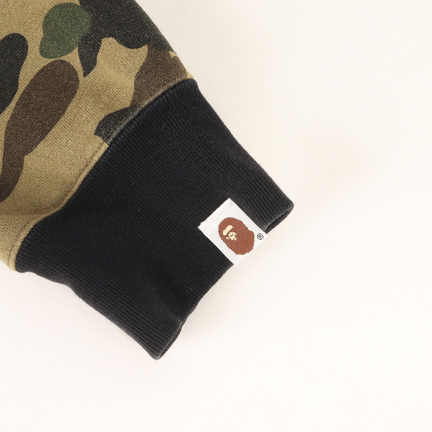 【即完売品】アベイシングエイプ★カモフラシャークスウェット　両面ロゴ　サルカモL A BATHING APE (ア ベイシング エイプ) 00s 1stカモ 猿迷彩