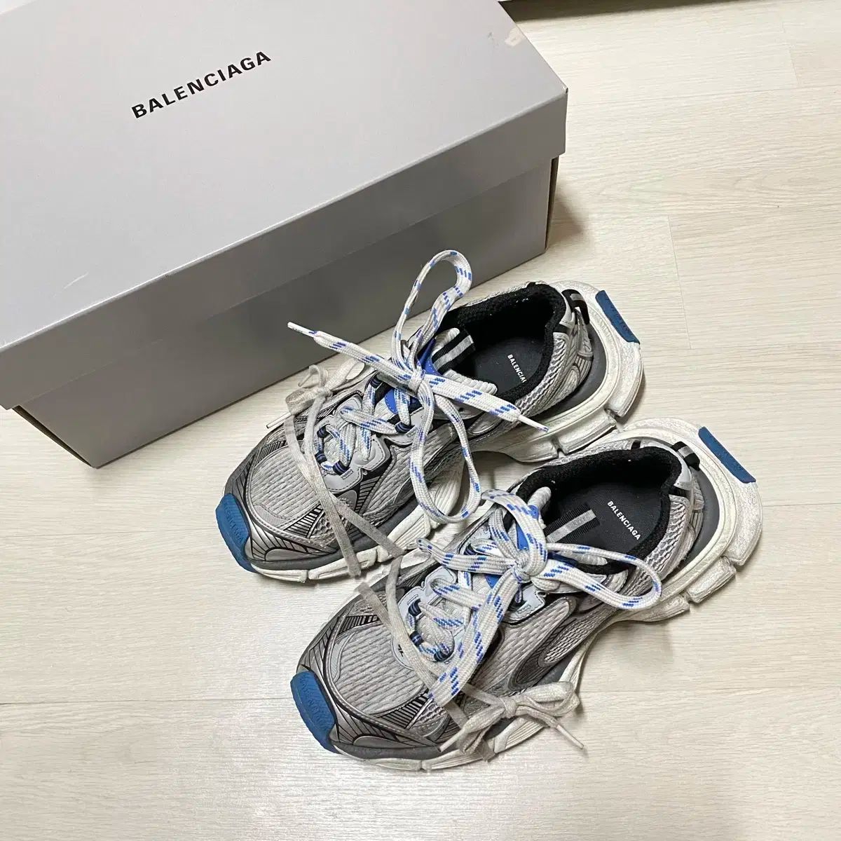 balenciagaスニーカー 人気 韓国