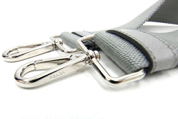 プラダ ショルダーストラップ グレー シルバー金具 中古 - メルカリ 