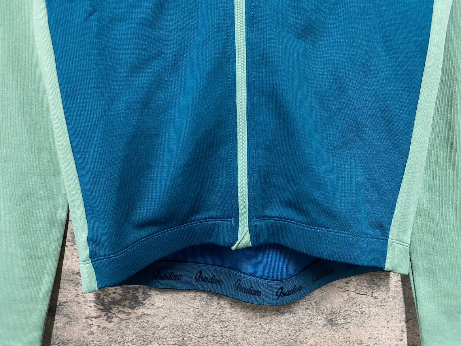 イザドア Isadore