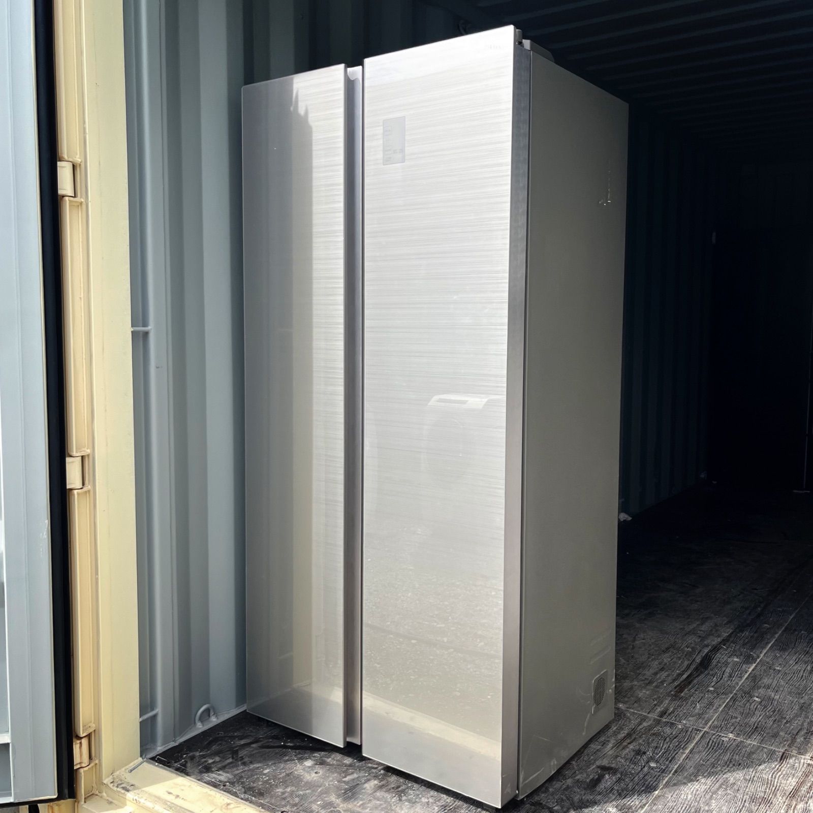 145取付無料！AQUAスタイリッシュシルバーパノラマオープン475L大型冷蔵庫 145取付無料！AQUAスタイリッシュシルバーパノラマオープン475L大型冷蔵庫