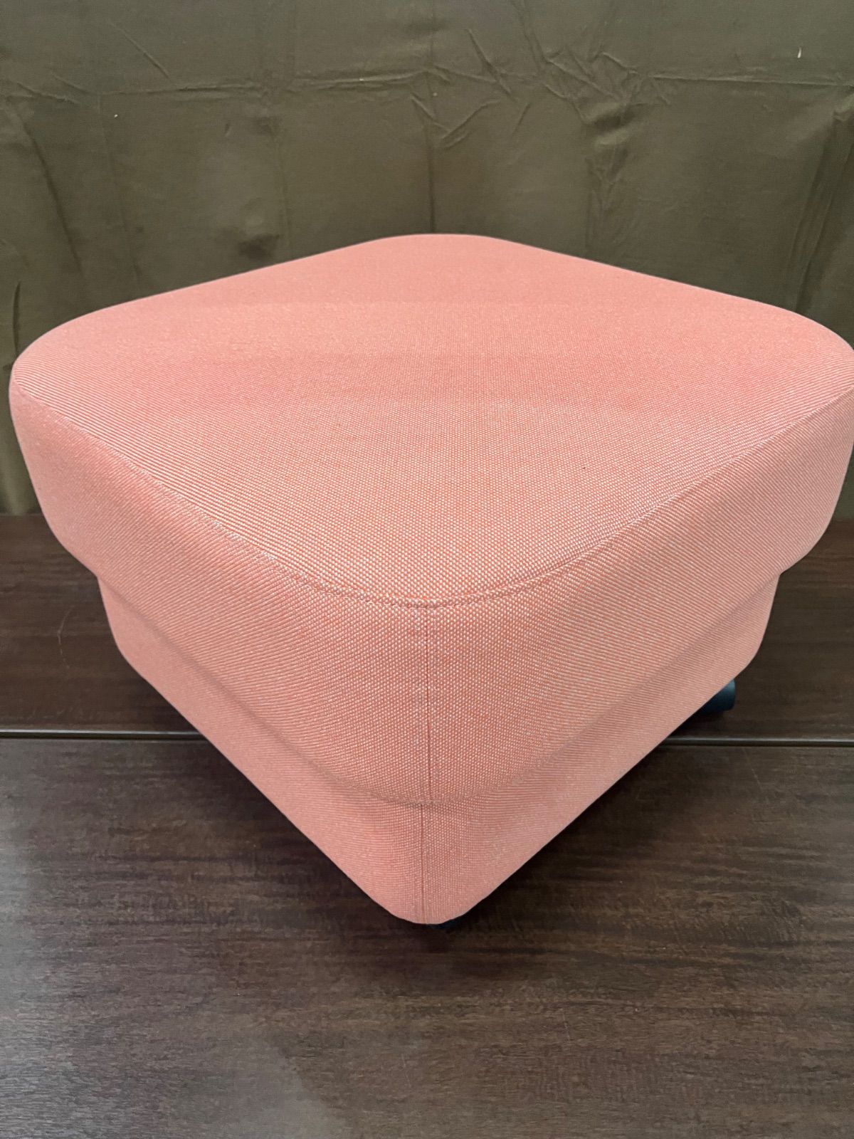 イトーキ クリエイティブワーク家具 ピナモ スツール