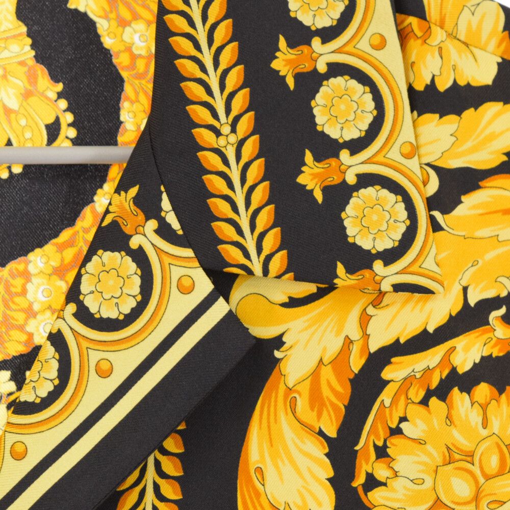 新品タグ付き ヴェルサーチェ Versace バロック調 半袖シャツ 52 新品タグ付き ヴェルサーチェ Versace バロック調 半袖シャツ 52