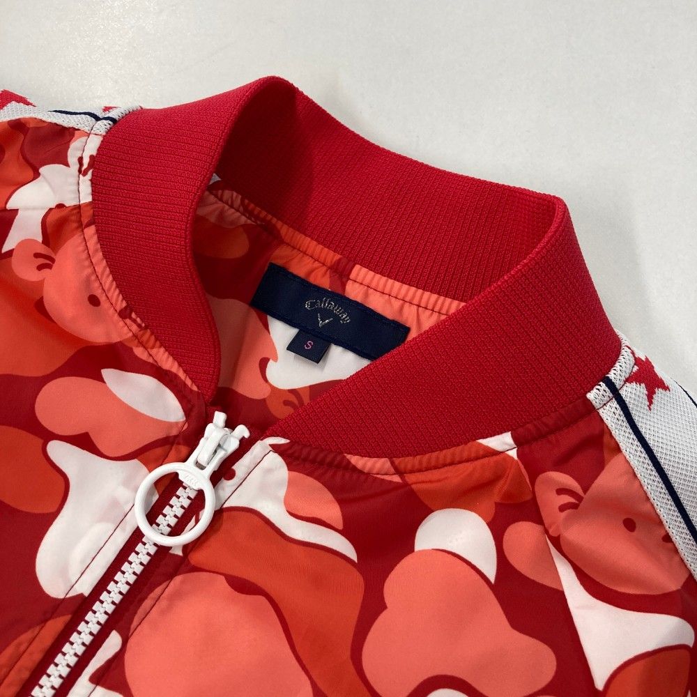 サイズ：S CALLAWAY キャロウェイ  裏メッシュ ジップジャケット 総柄 レッド系 [240101445600] ゴルフウェア レディース ストスト サイズ：S CALLAWAY キャロウェイ 裏メッシュ ジップジャケット