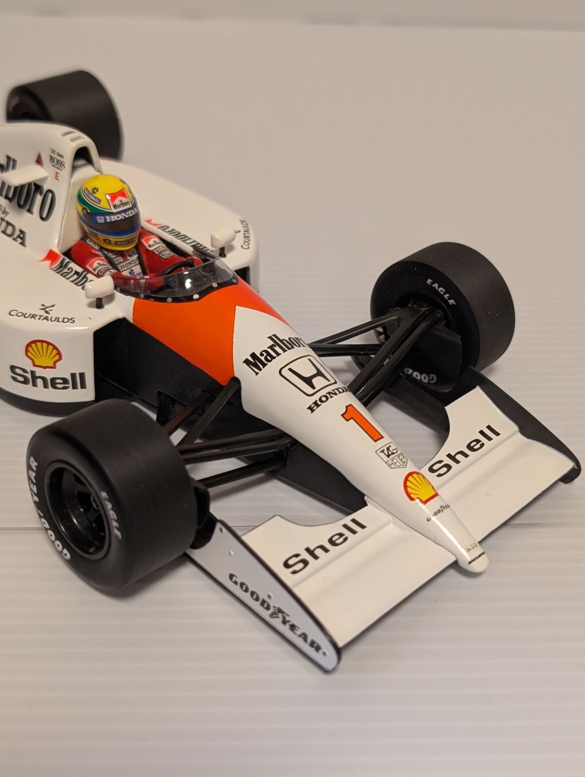 アイルトンセナ/ミニチャンプス1/18マクラーレンホンダMP4/6