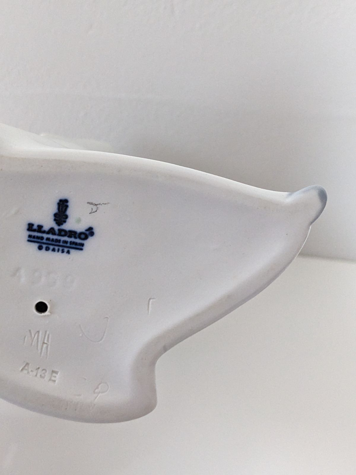 リヤドロ磁器人形天使の考えごと