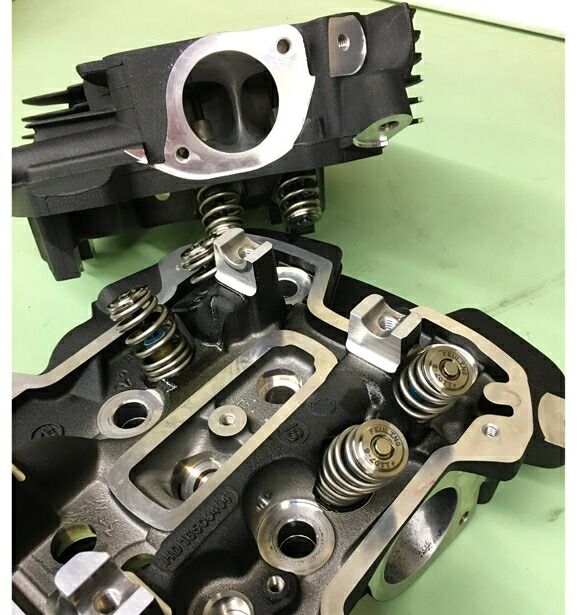 HIGH LOAD BEEHIVE バルブスプリングキット 2017年以降M-EIGHT