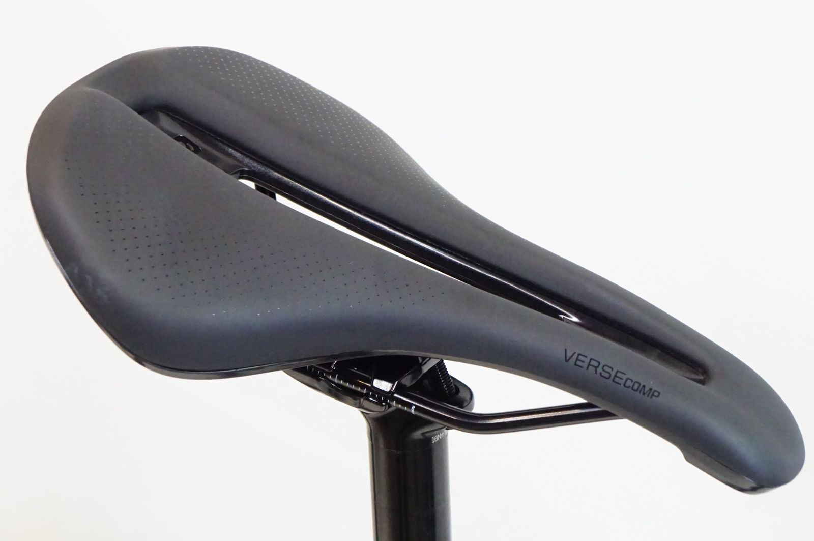 TREK トレック DOMANE AL 4 DISC GEN 3 モデル ロードバイク バイチャリ熊谷店 BRIGHTFACE_UK