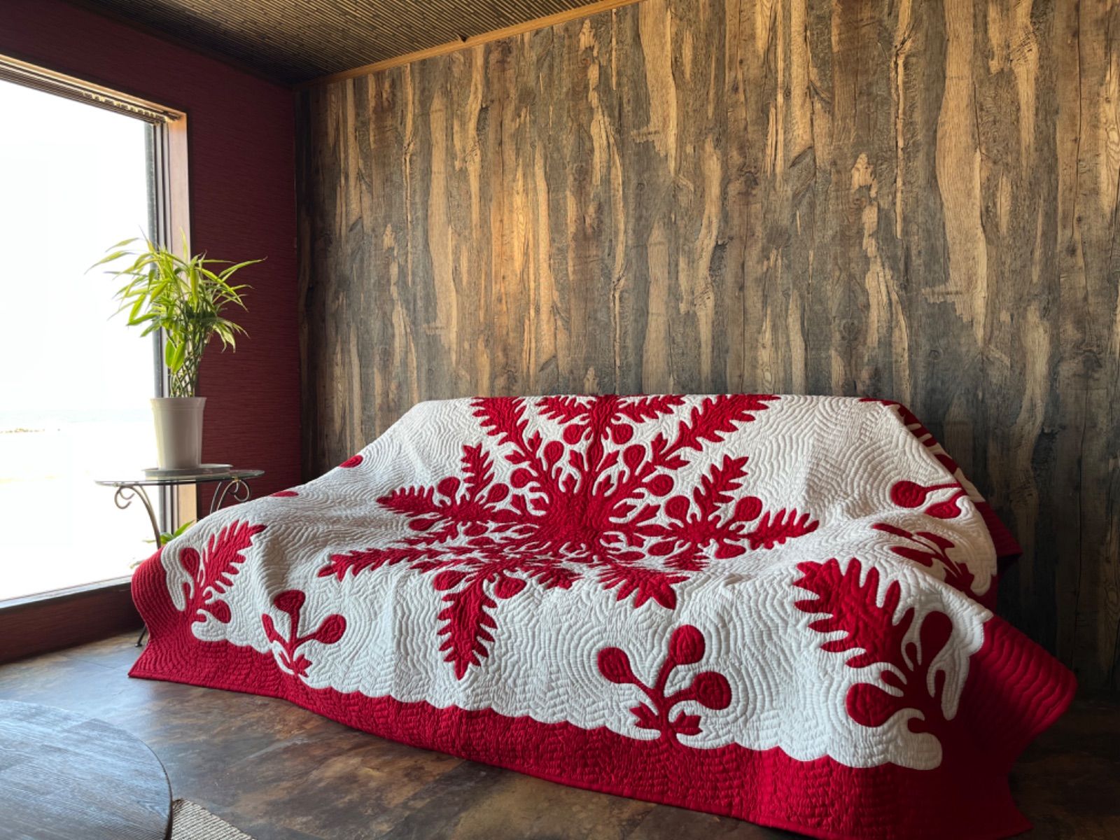 ほぼ新品非売品SOPH. TOKYO19周年KYNEコラボクッション