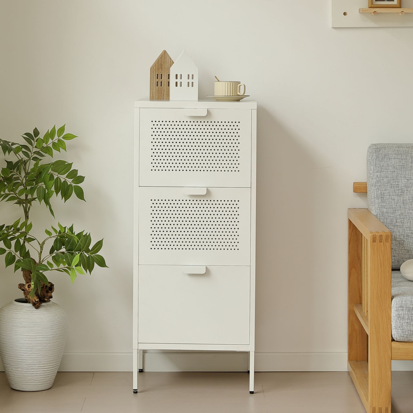 金属製キャビネット