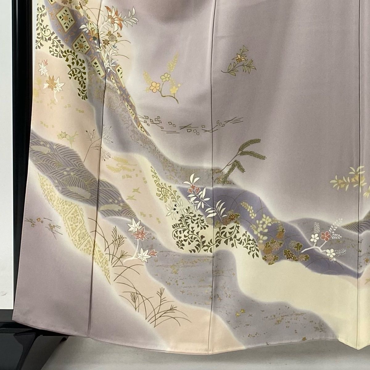 訪問着 身丈161.5cm 裄丈65cm M 袷 千總 落款 草花 菱 金彩 刺繍 薄紫  