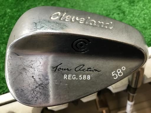 新品，大人気 【中古】 クリーブランド TOUR ACTION 588(2017) 58° USA ウェッジ WG TRACTION スチール (フレックスその他) メンズ 男性用 右利き 右用 Cランク ゴルフクラブ ウェッジ