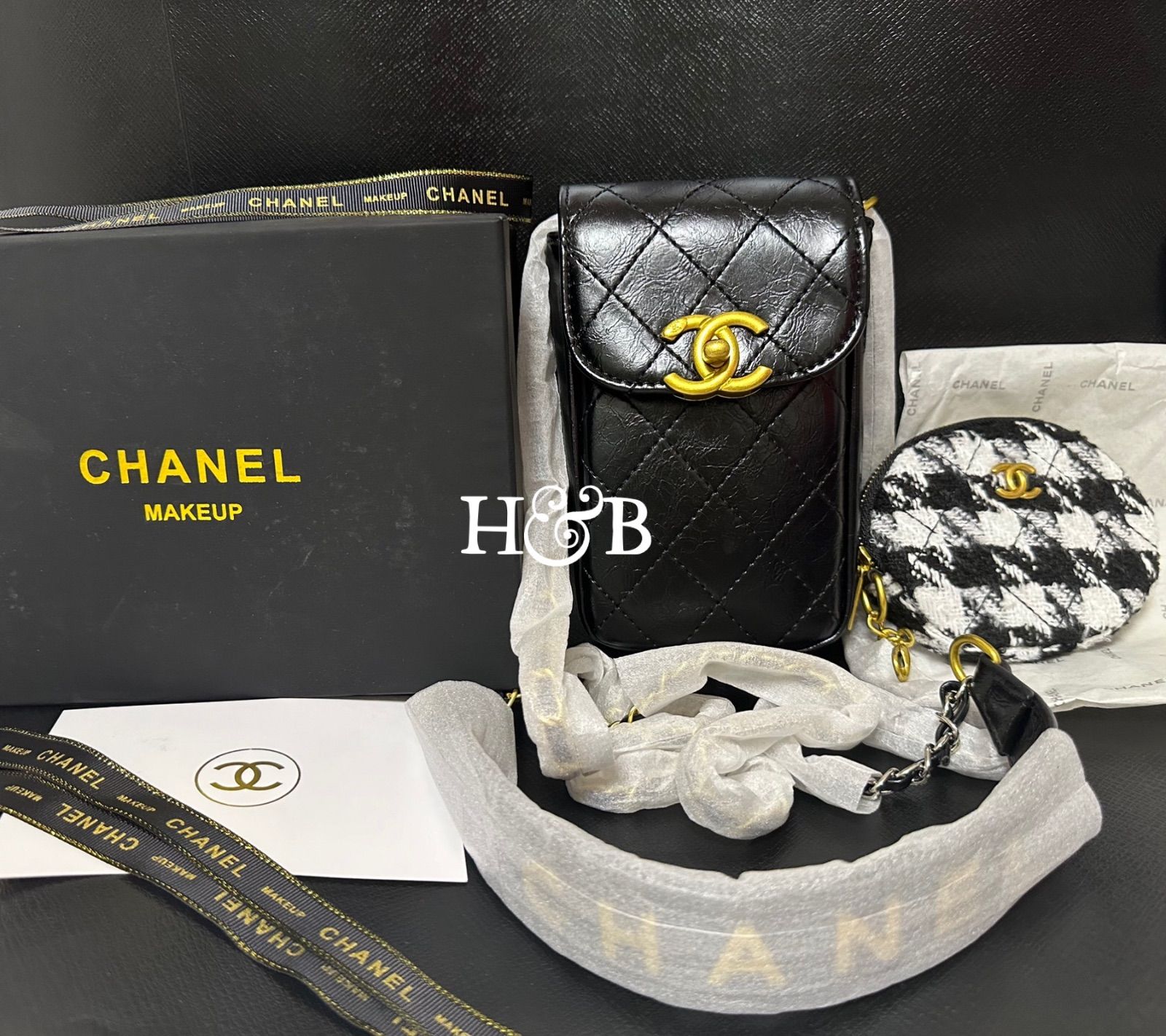 今日お得 ☆ ✨VIP限定✨ノベルティ スマホポーチ＆ミニバッグ　BOX付 ✨VIP限定✨ノベルティ スマホポーチ＆ミニバッグ BOX付 ✨非売品