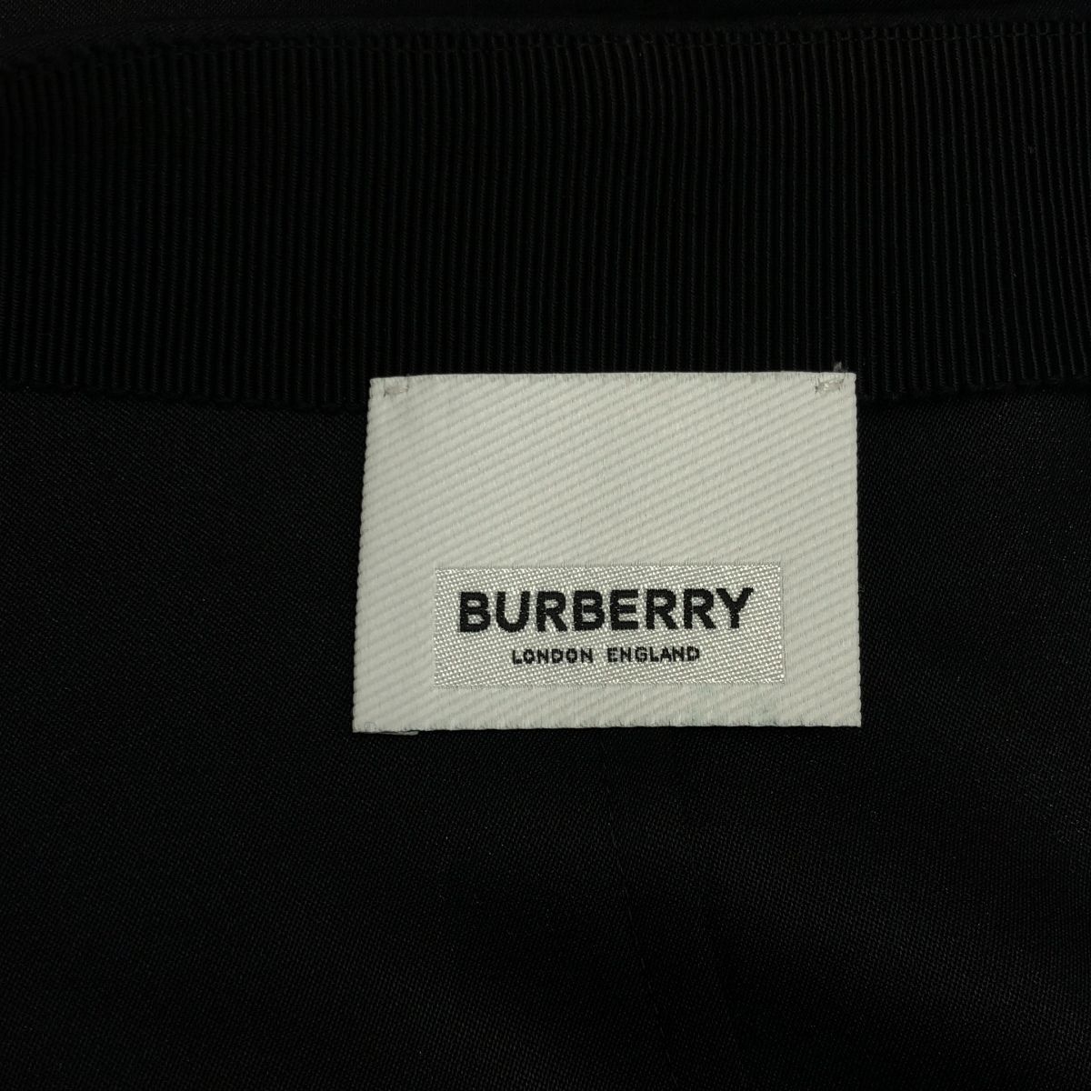 バーバリー ラッフルシルクスカート