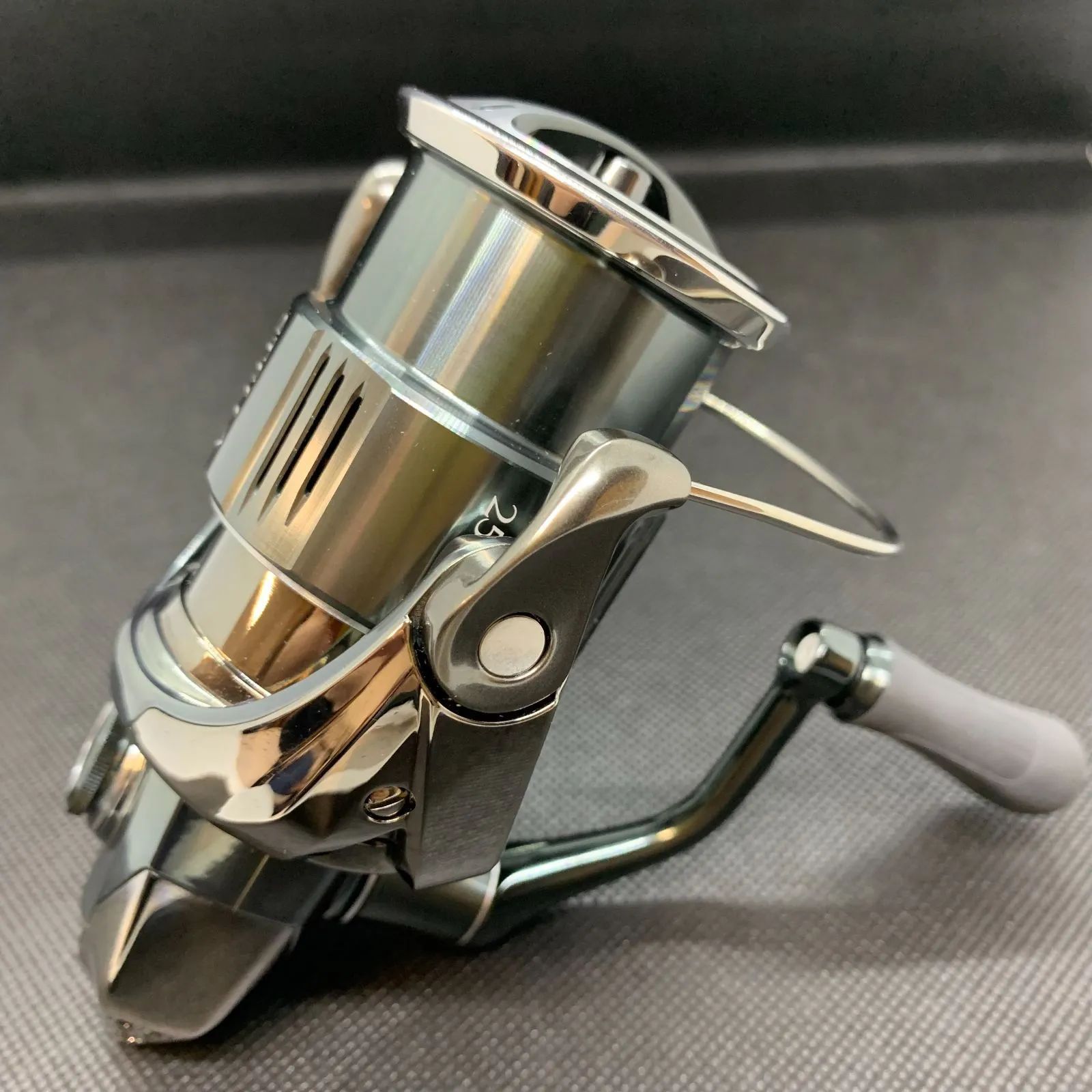 15日迄の出品❗️ステラ2500S HG むつ73-1555】シマノ 22ステラ 2500S 【併売】 - メルカリ