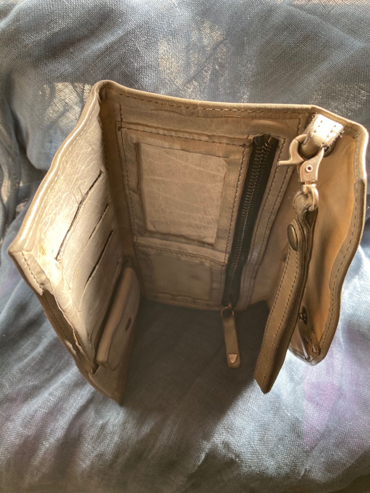 グレー長財布 鏡付