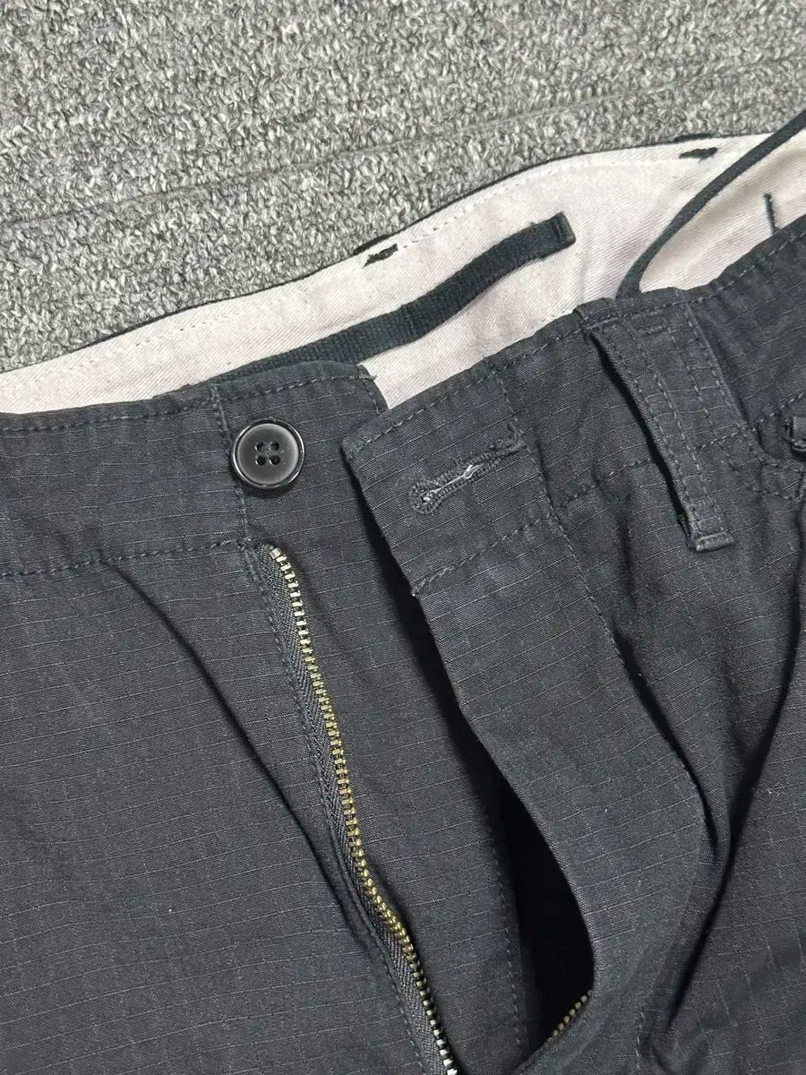  nanamica ナナミカ カーゴ 黒 32 単一アイテム チノパン パンツ