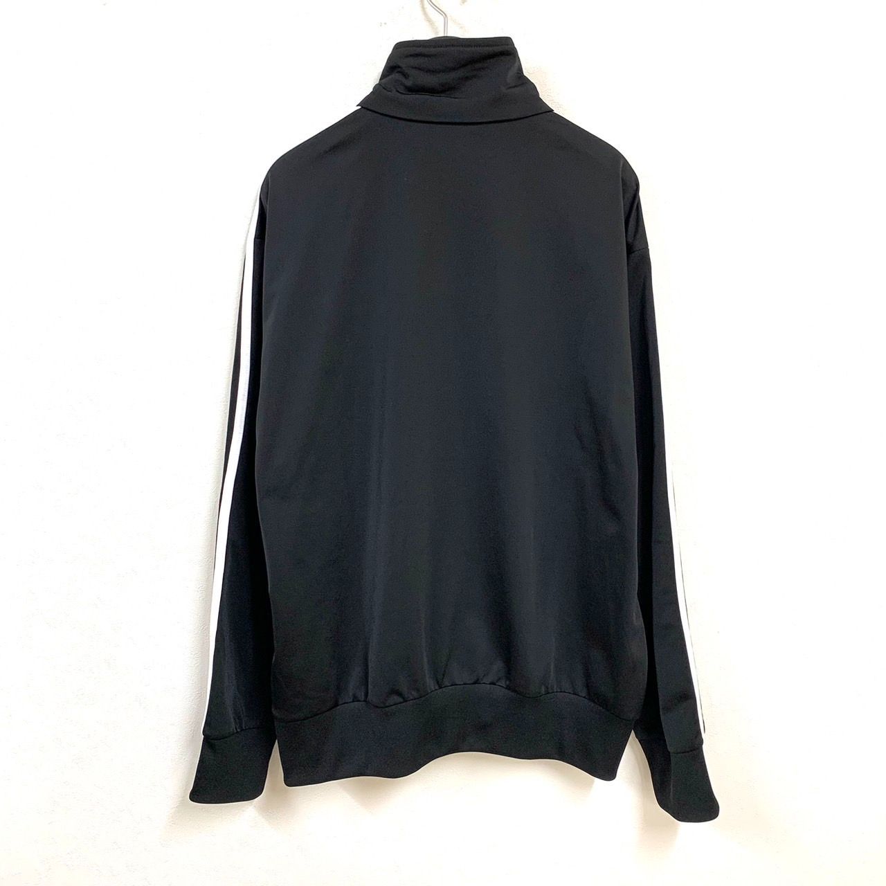 kuwaM2001 様　　adidas ブラック トラックジャケット kuwaM2001 様 adidas ブラック トラックジャケット - メルカリ