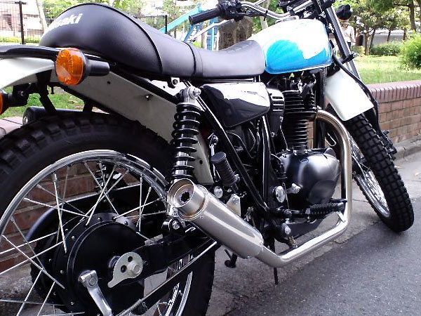 グラストラッカー。ビックボーイのNJ47A専用マフラーの新品未使用