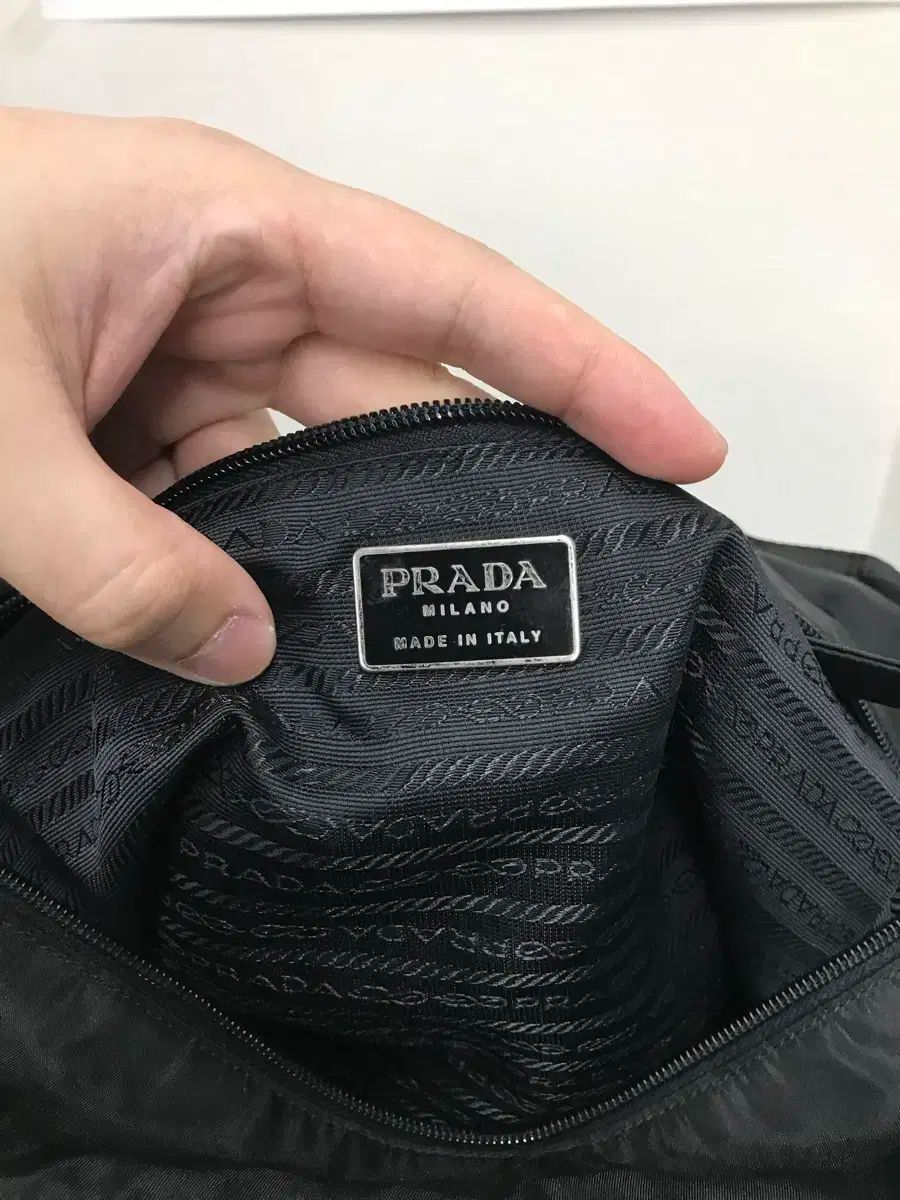 PRADA プラダ