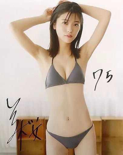 人気TOP 中古】雑貨 2020年B.L.T. 直筆サイン入り写真パネル 工藤美桜 アイドル