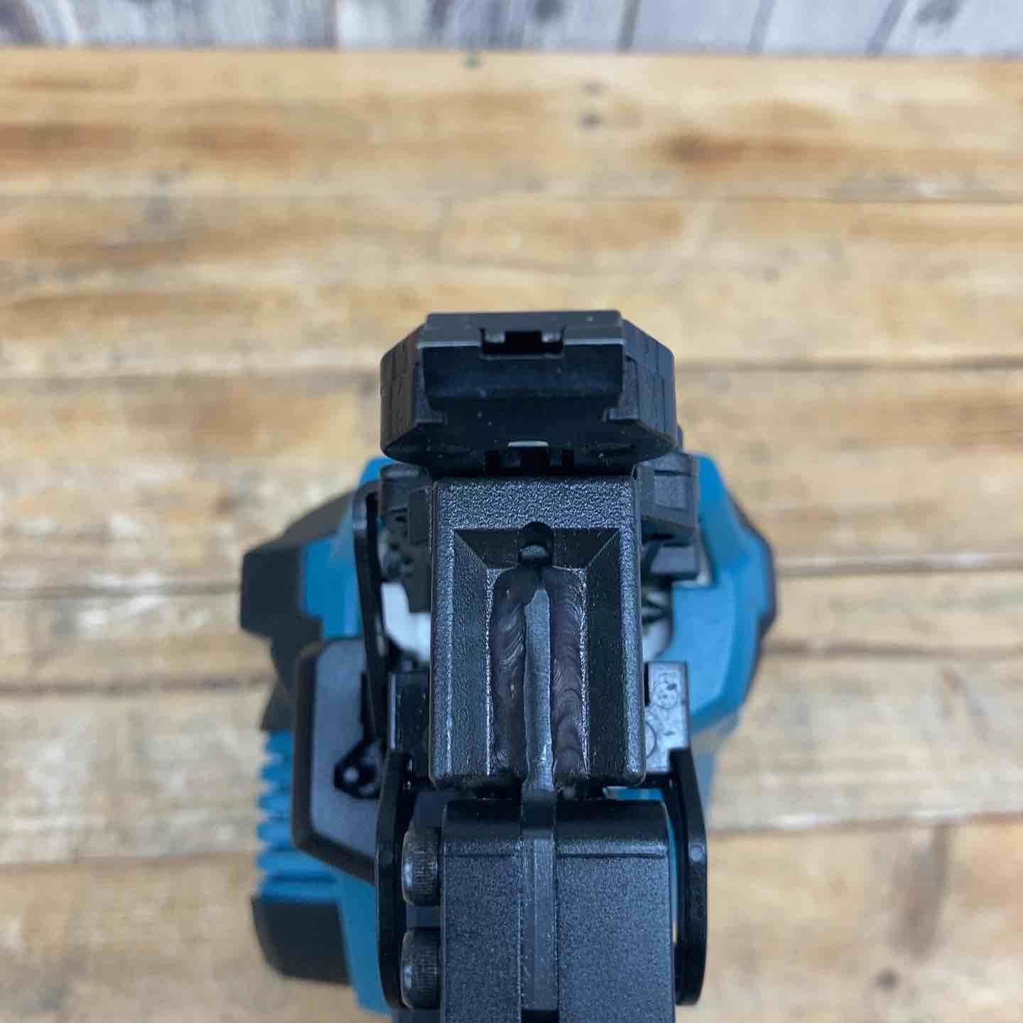 マキタ makita コードレスフロアタッカ ST003GZ 東大和店