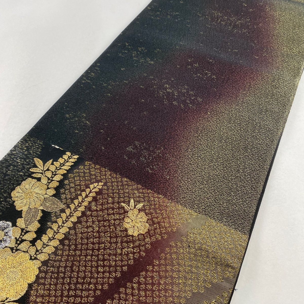 袋帯 美品 秀品 やまと 辻ヶ花柄 桜 箔 ぼかし 黒 六通 正絹