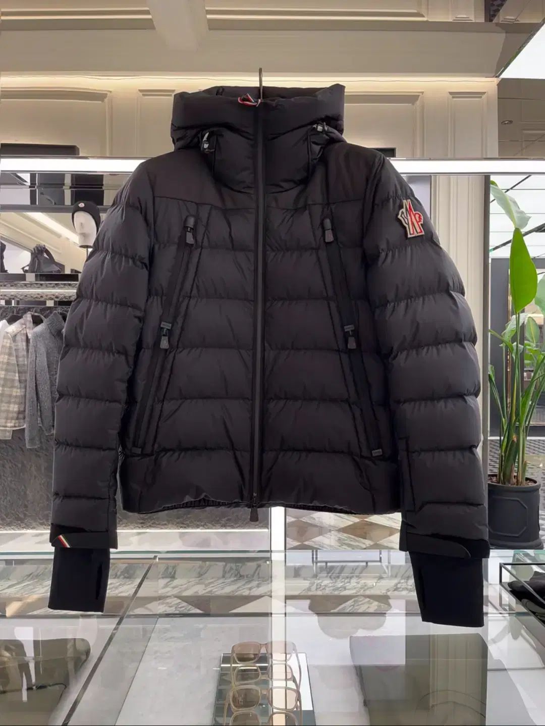 MONCLER モンクレール ユニセックス カジュアル ロゴ フード ダウン