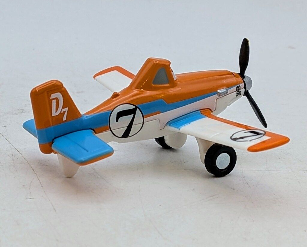 プレーンズ トミカ P-08 ダスティ(レーシングタイプ) タカラトミー プレーンズ トミカ P-08 ダスティ レーシング
