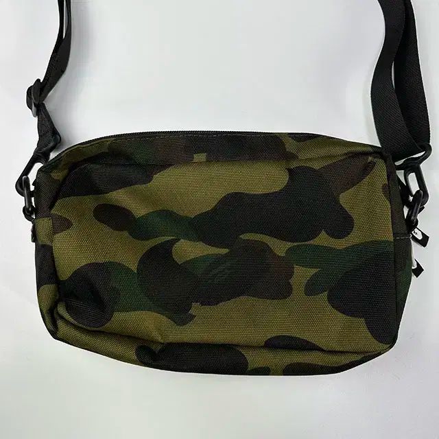エイプ 迷彩バッグ！ BAPE◇A BATHING APE／◇ショルダーバッグ／迷彩