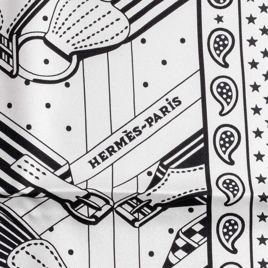 HERMES エルメス カレ55 Sangles en Zigzag HERMES エルメス カレ55 Sangles en Zigzag bandana ジグザグの
