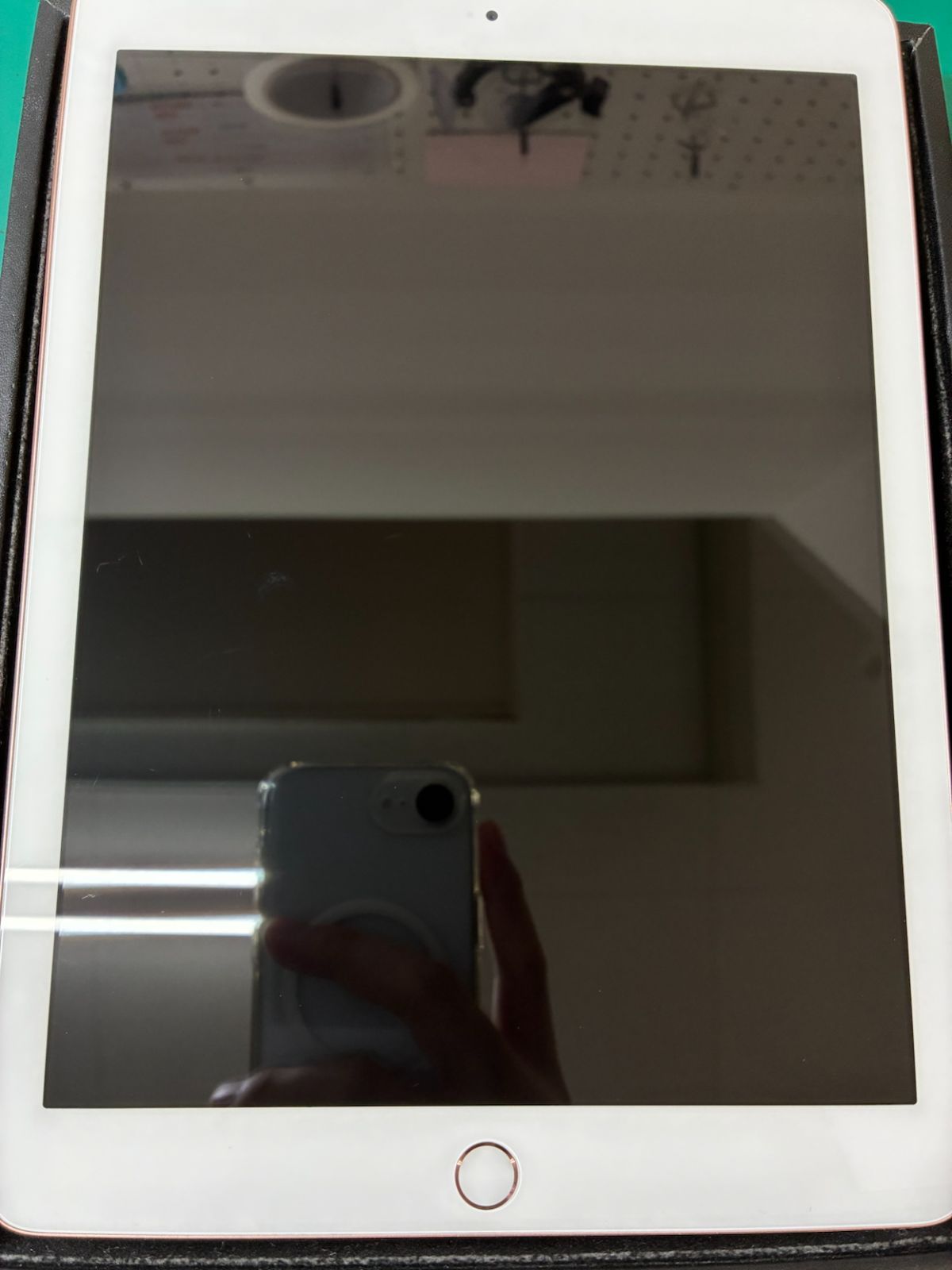 iPad 第6世代 Wi-Fi+Cellular（セルラー） アイパッド 32GB バッテリー