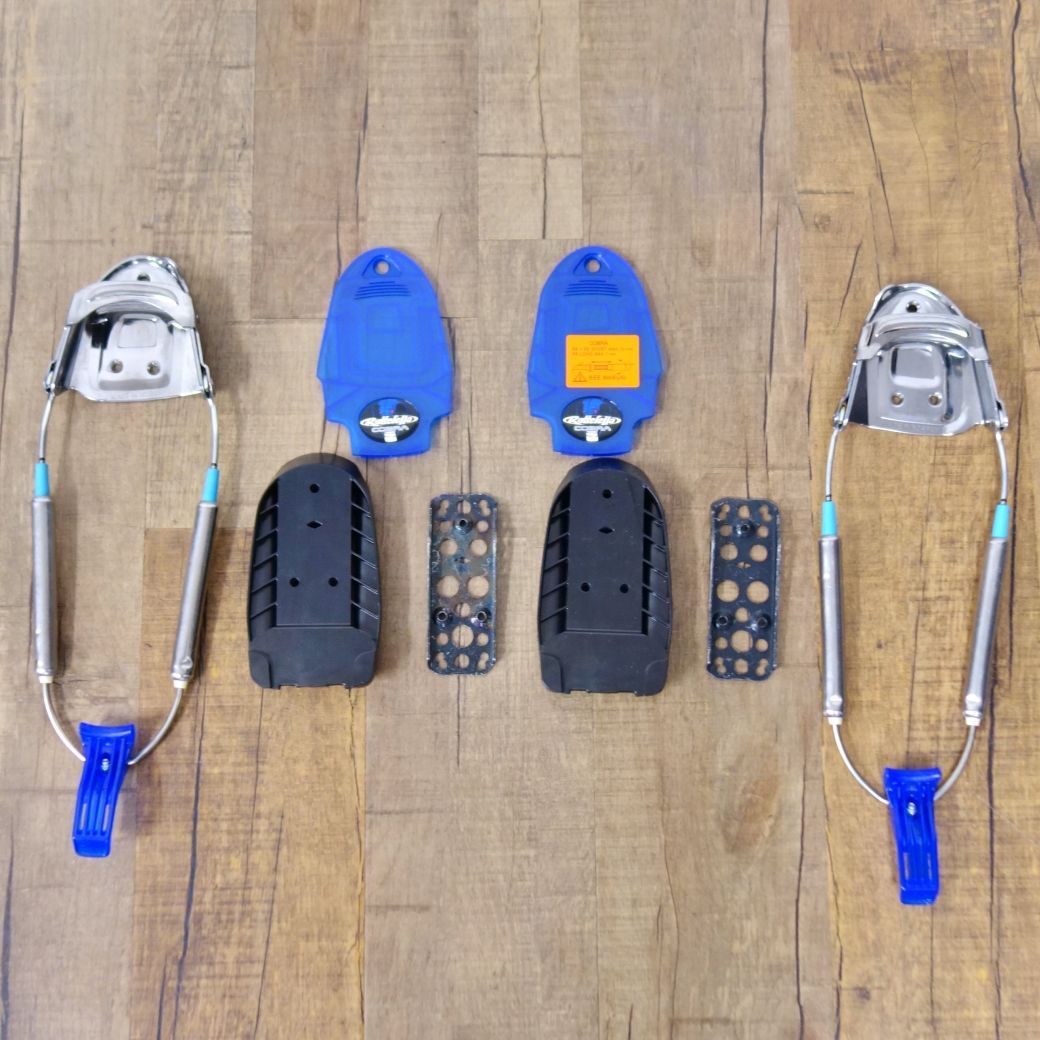 国内外の人気 極美品 ロッテフェラー Rottefella COBRA コブラ R8 ショート スキー