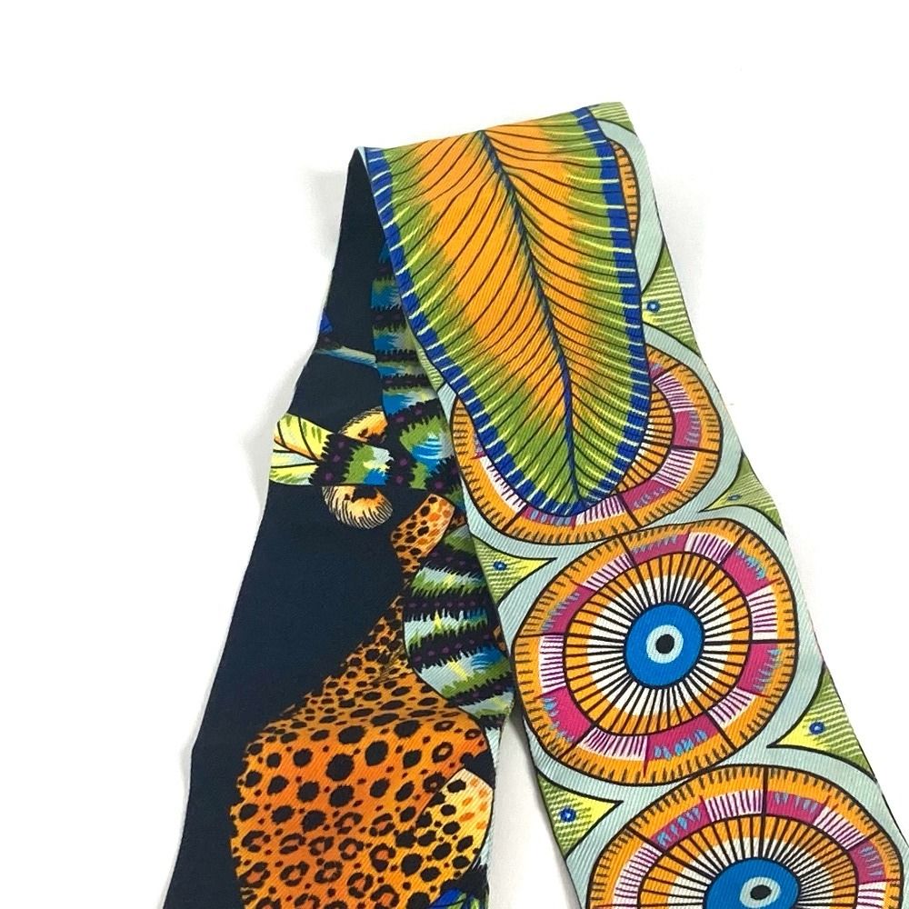 極美品✨Cartie シルク イタリア製 宝石 ジュエリー柄 ロゴ 大判スカーフ 極美品✨カルティエ シルク イタリア製 宝石 ジュエリー柄 ロゴ