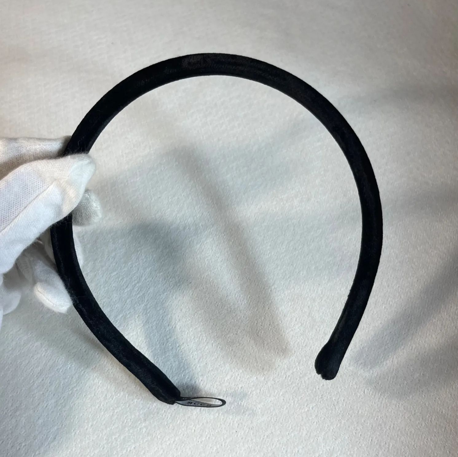 美品◆acca カチューシャ グレー ベルベット アッカ ヘアアクセサリー 2b72944d.jpg