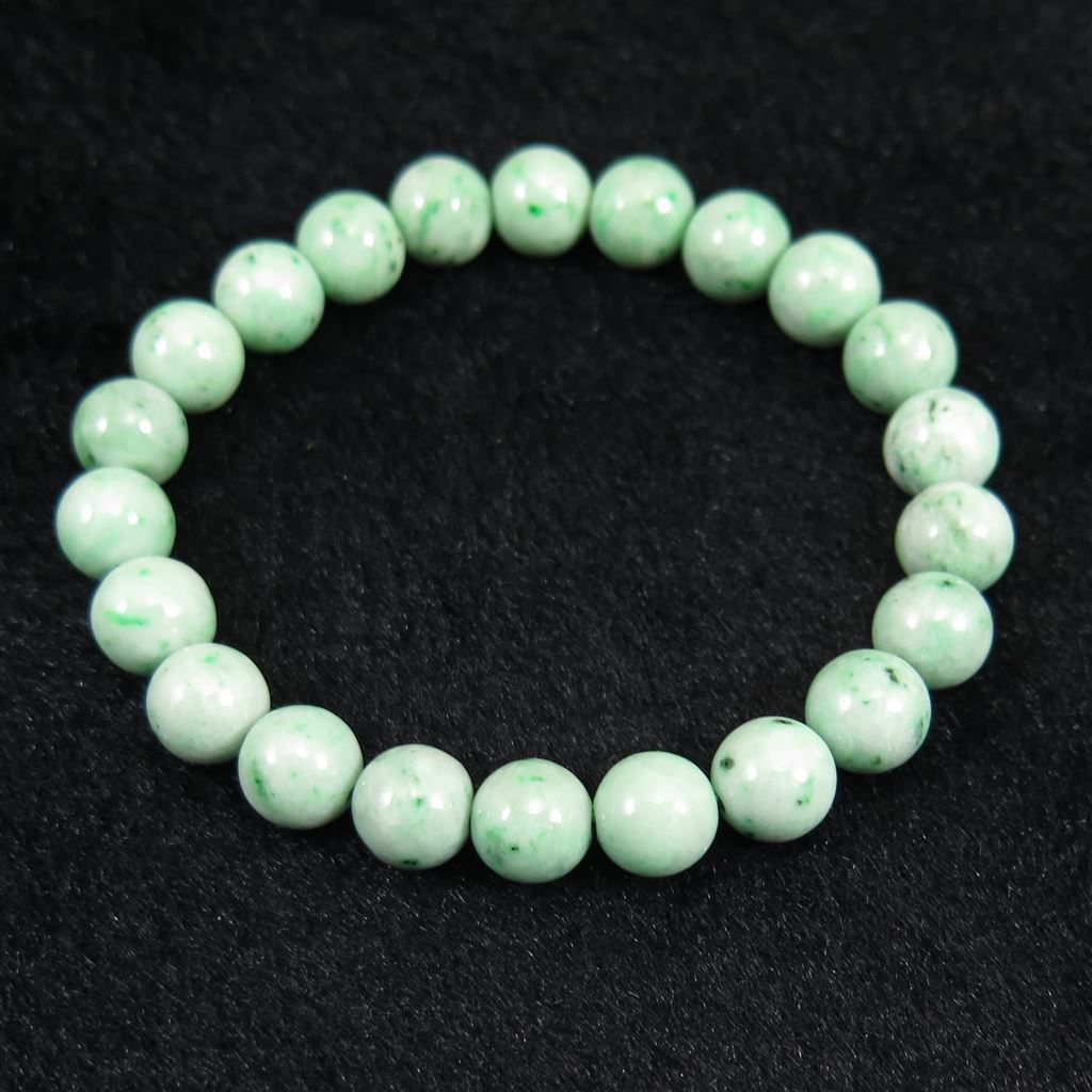 糸魚川翡翠 ヒスイ 薄緑 9ｍｍブレス AAA   25.9g
