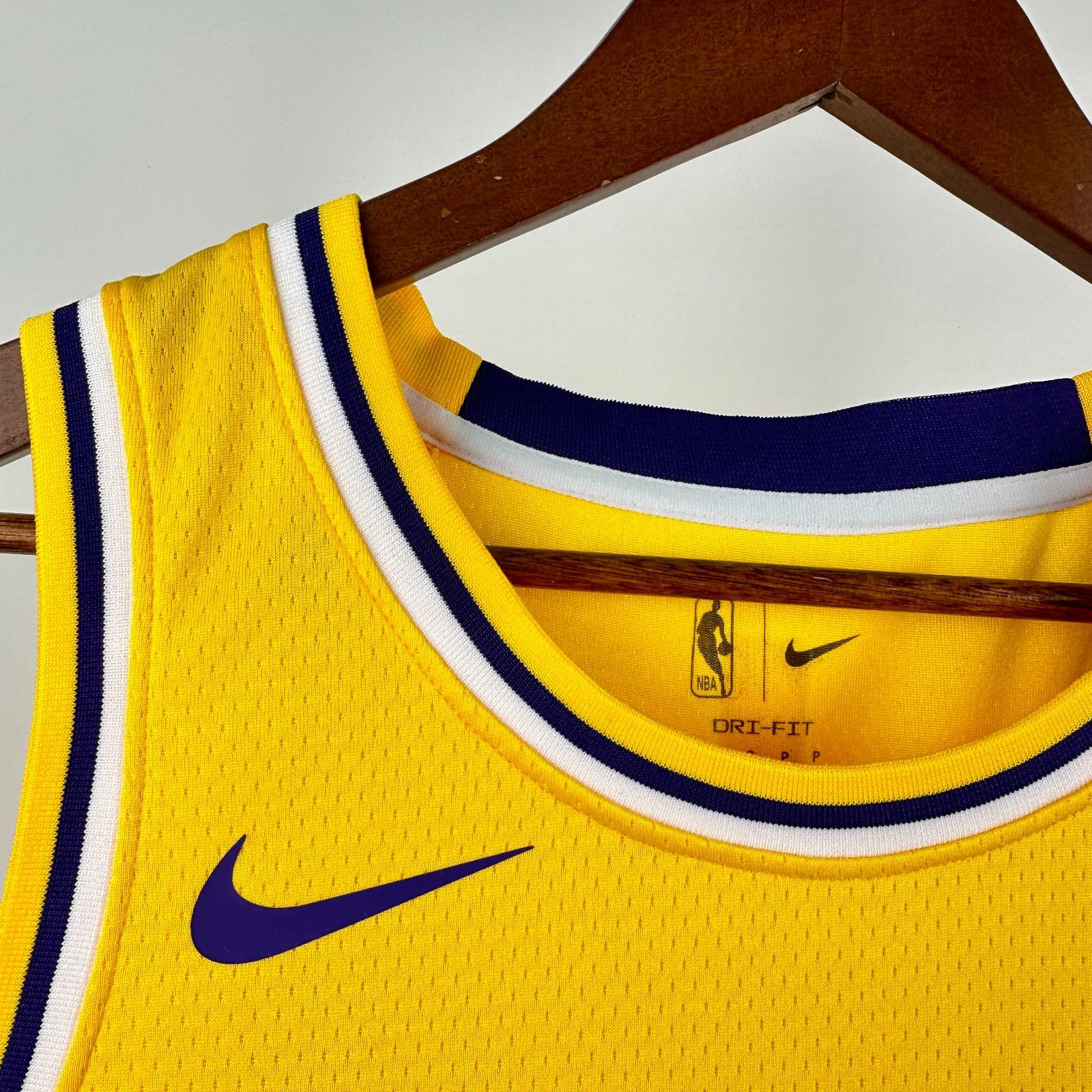 NBA ロサンゼルス・レイカーズ 77番 SW バスケットボール