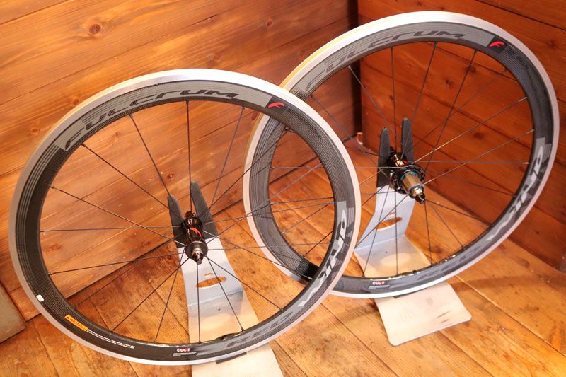 フルクラム REDWIND 美品 カーボンホイール ディープ 風を切れ！アルミディープリムホイール、フルクラムレッド