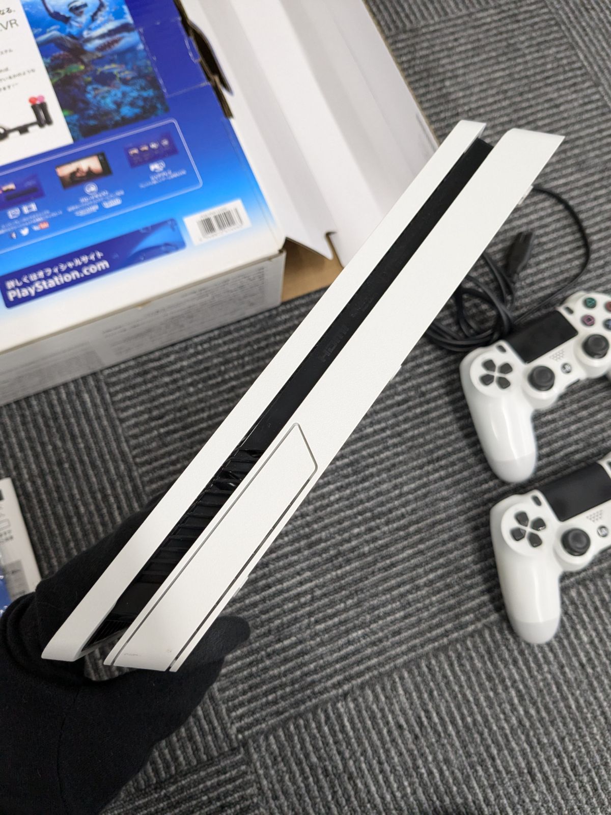 ○通電確認済み PS4 PlayStation4 CUH-2100B ホワイト コントローラー2